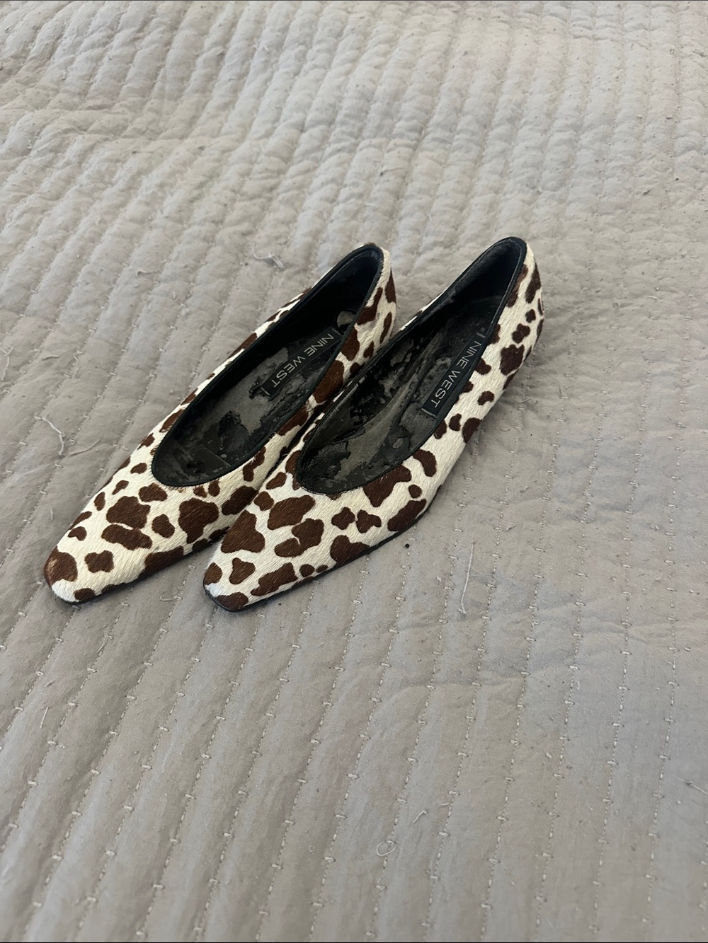 Vintage Nine West Brown & White Cow-Print Pointed Toe Genuine Fur Kitten Heels
